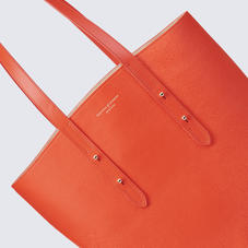 Image with missing alt attribute found on aspinaloflondon.com