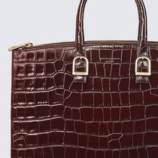 Image with missing alt attribute found on aspinaloflondon.com