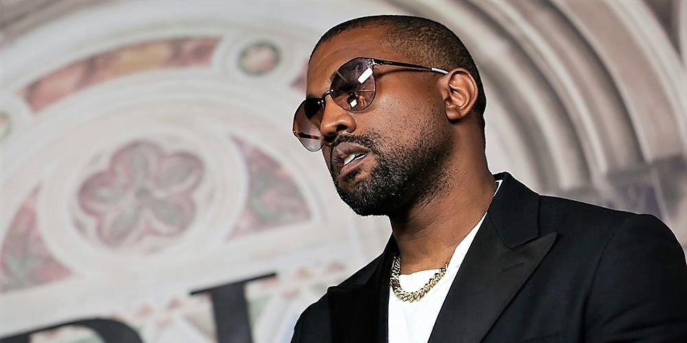Kanye West, speriat de bombe. Artistul &icirc;și construiește buncăr, la țară