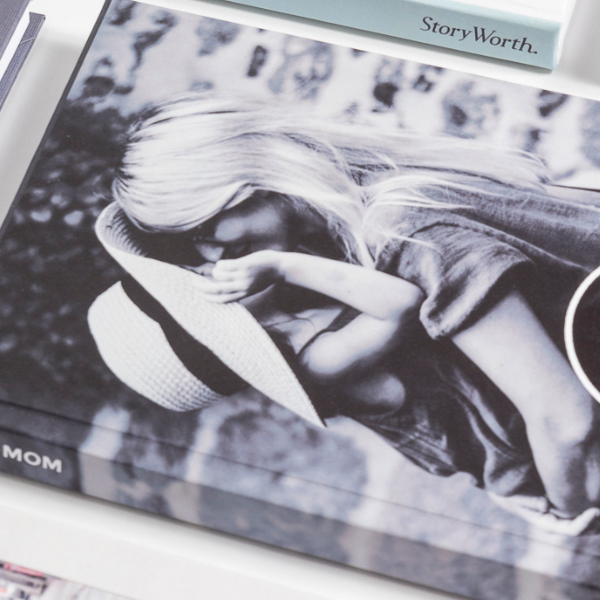 Image with missing alt attribute found on storyworth.com