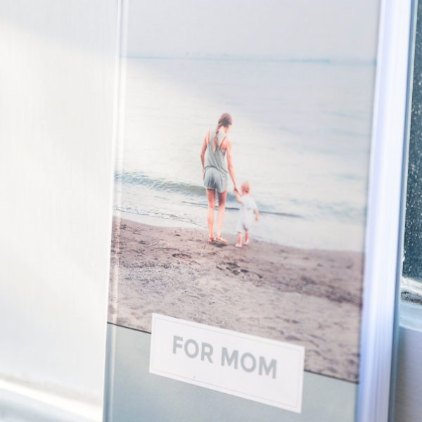 Image with missing alt attribute found on storyworth.com