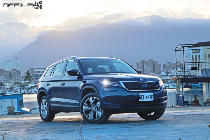 Image with missing alt attribute found on mobile01.com