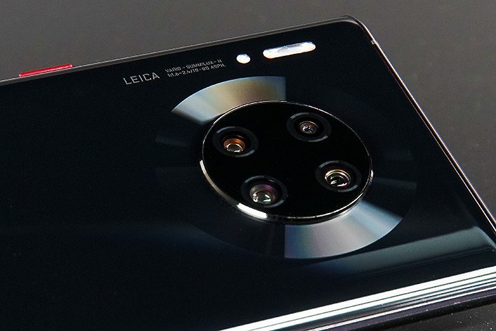 Image with missing alt attribute found on mobile01.com