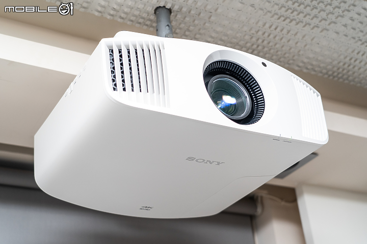 Image with missing alt attribute found on mobile01.com