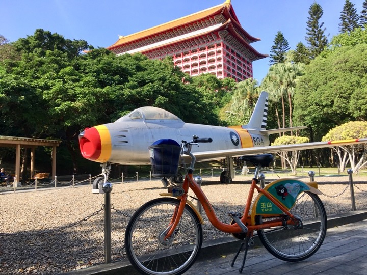 Image with missing alt attribute found on mobile01.com