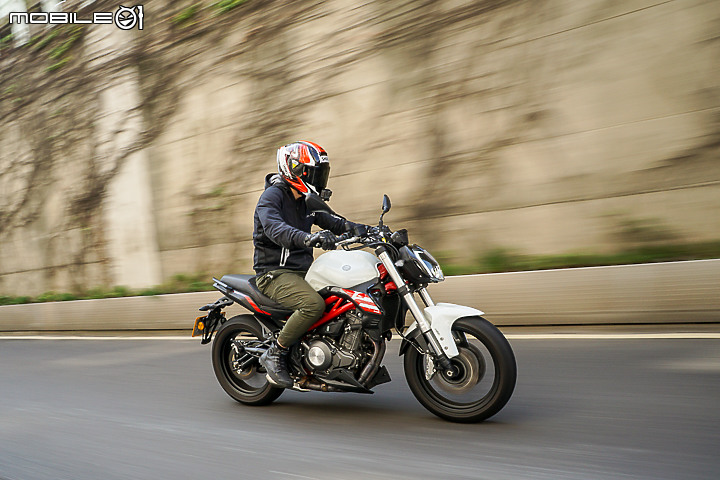 Image with missing alt attribute found on mobile01.com