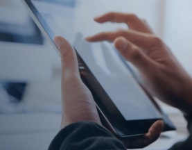 Image with missing alt attribute found on attractgroup.com