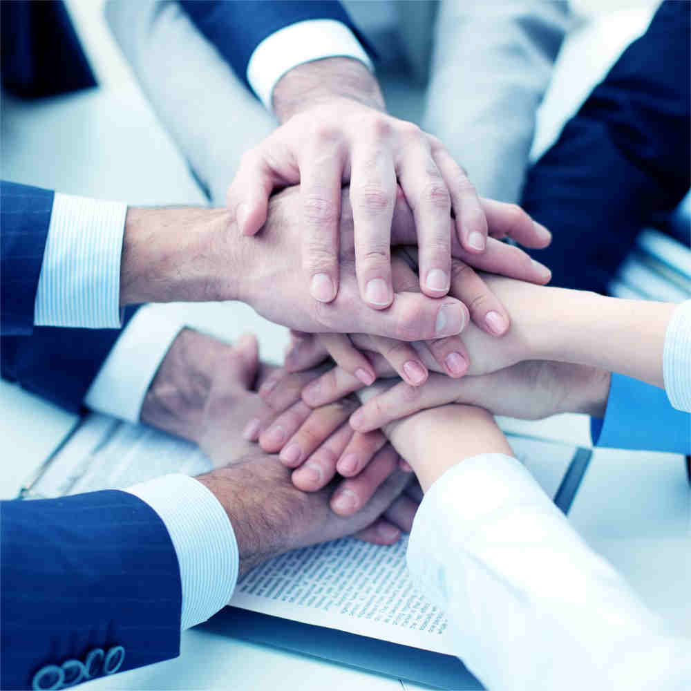 Image with missing alt attribute found on attuario.pl