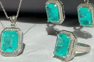 Image with missing alt attribute found on avegems.com