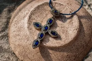 Image with missing alt attribute found on avegems.com