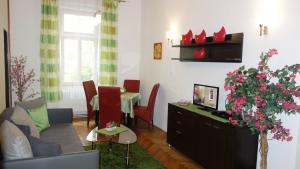 Image with missing alt attribute found on azylpromilence.com.cz