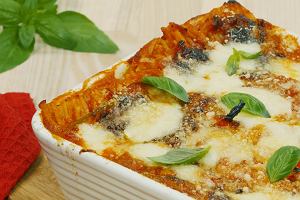 Szybki obiad - pieczone spaghetti bez gotowania makaronu