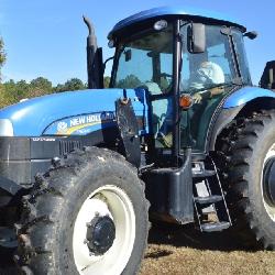 New Holland TS6.140 Tractor w/ Loader