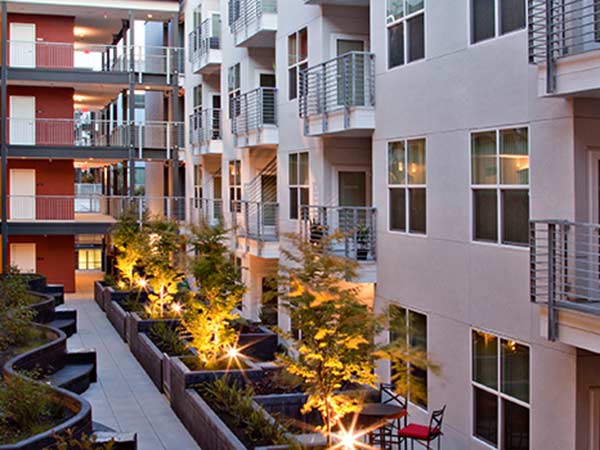 Image with missing alt attribute found on butterflymx.com