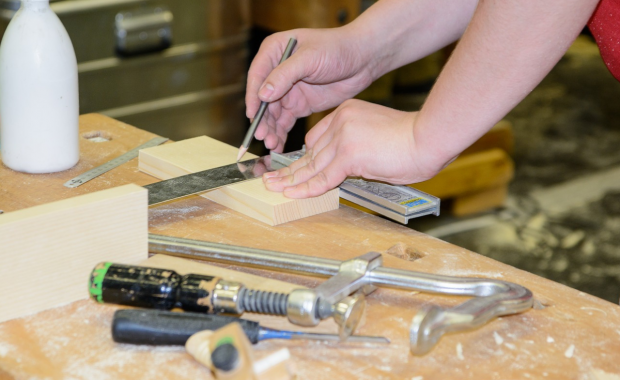 tømrer og tømrerfirma