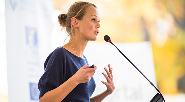 Image with missing alt attribute found on camstreamer.com