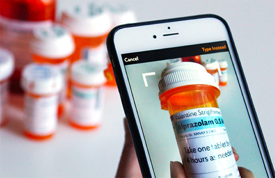 Image with missing alt attribute found on carezone.com