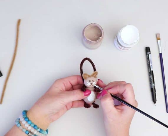 Image with missing alt attribute found on diys.com