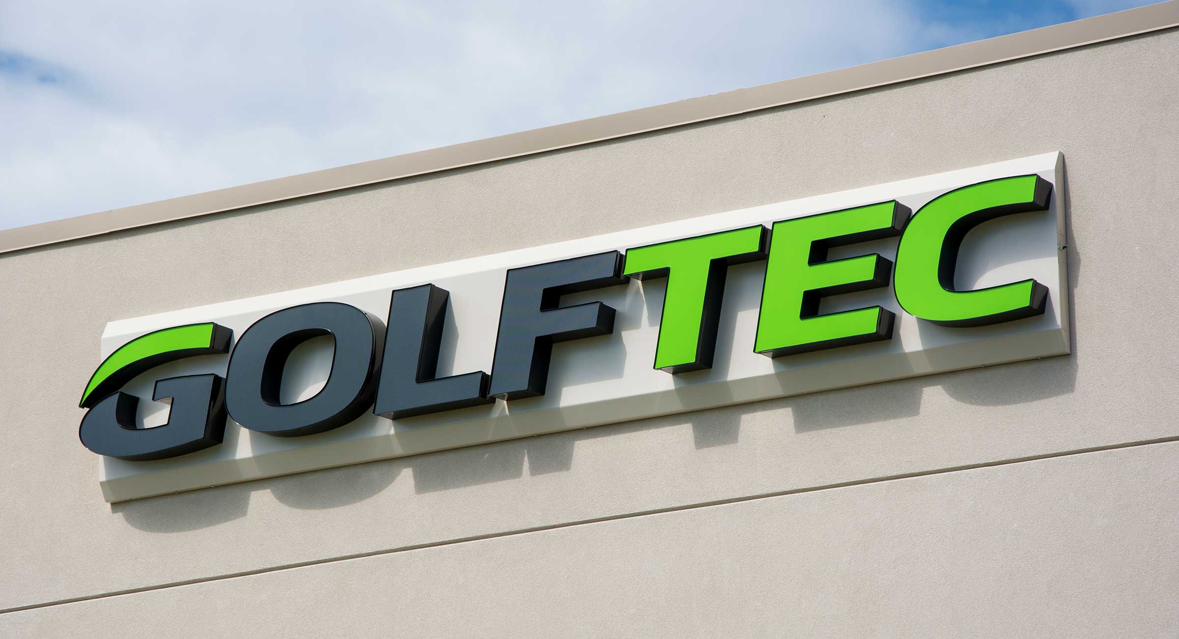 Image with missing alt attribute found on golftec.com