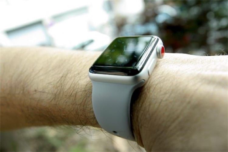 AppleWatch : les meilleurs bons plan du Black Friday &agrave; partir de 199&euro;