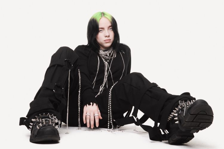 Billie Eilish, reine des premiers AppleMusic Awards