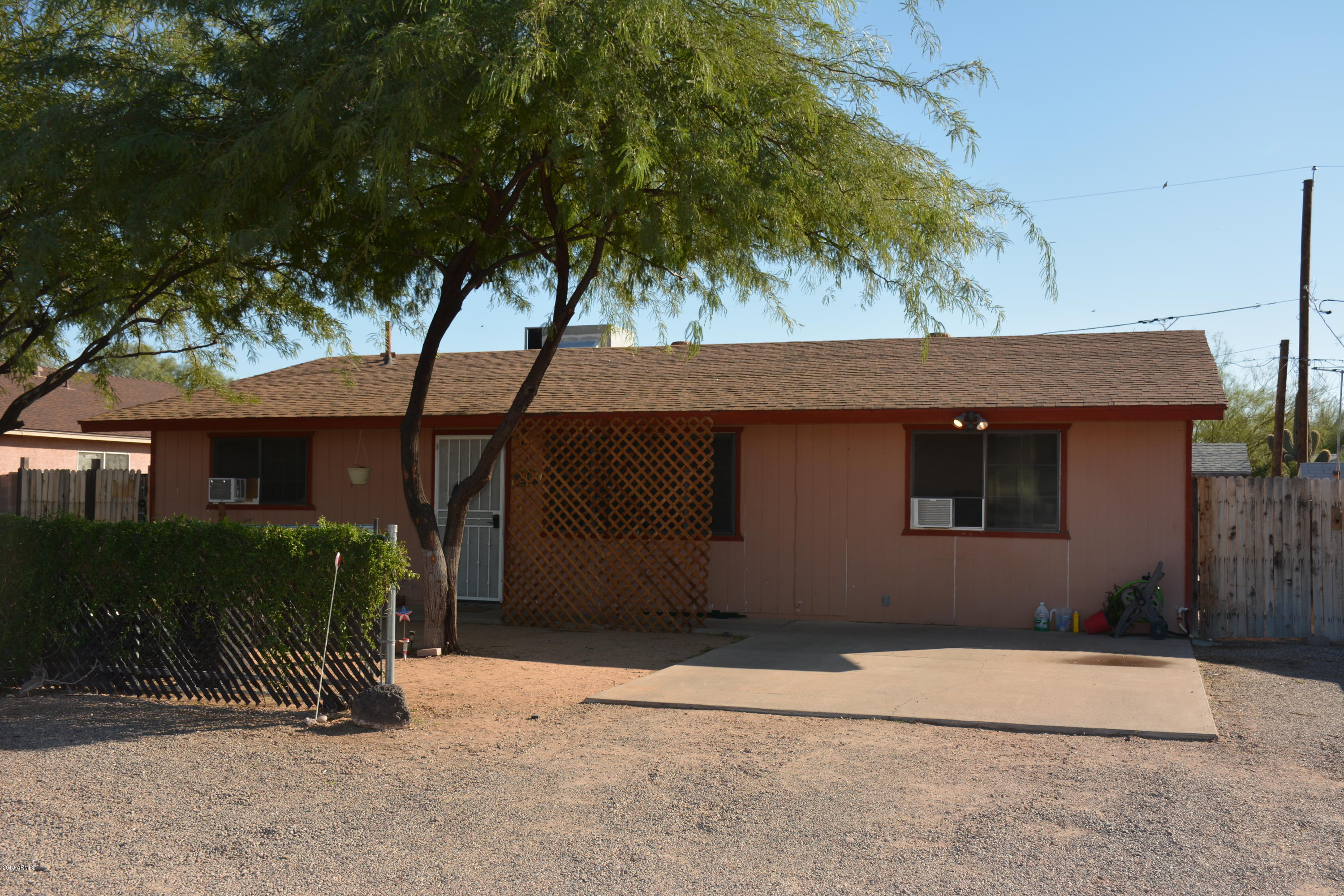 Image with missing alt attribute found on lostdutchmanrealty.com