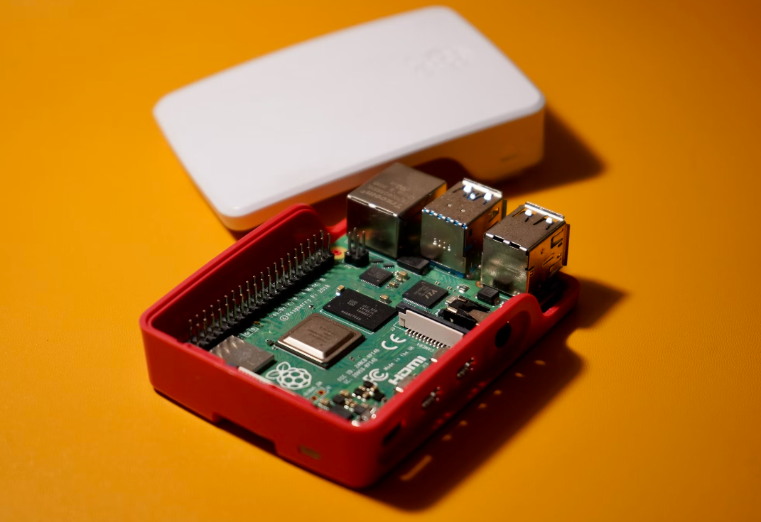 Image with missing alt attribute found on procurestack.com