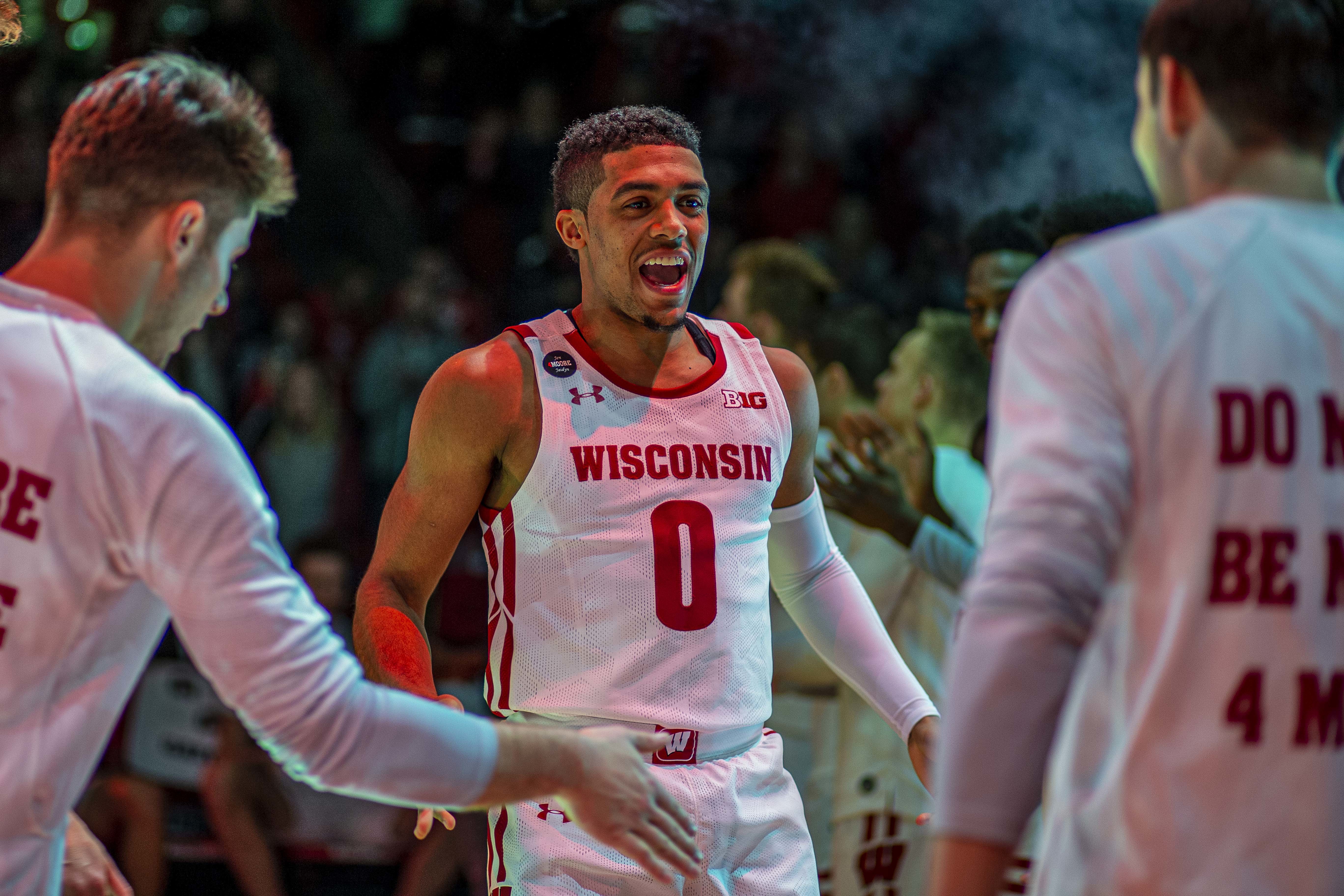 Image with missing alt attribute found on buckys5thquarter.com