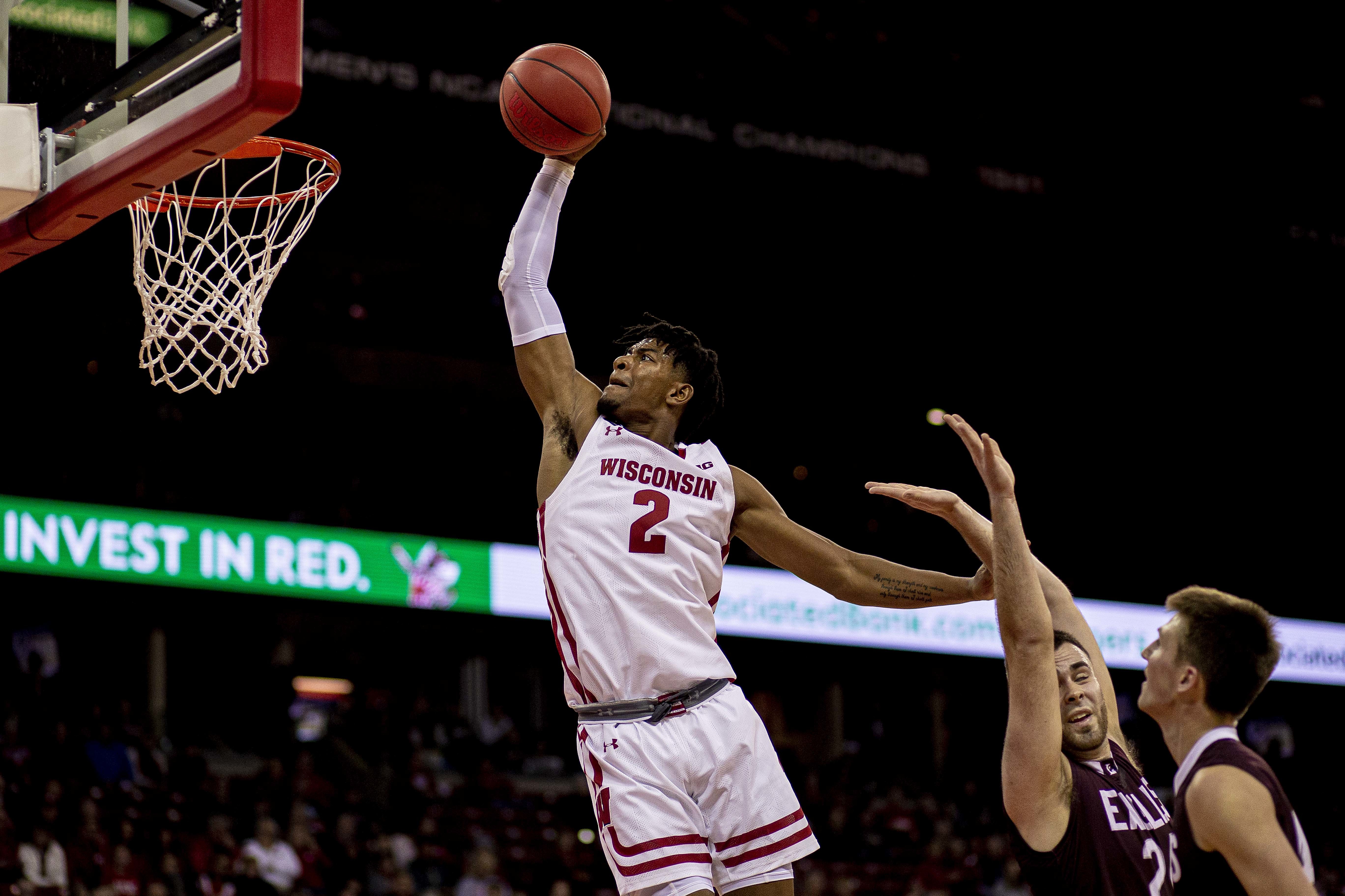 Image with missing alt attribute found on buckys5thquarter.com