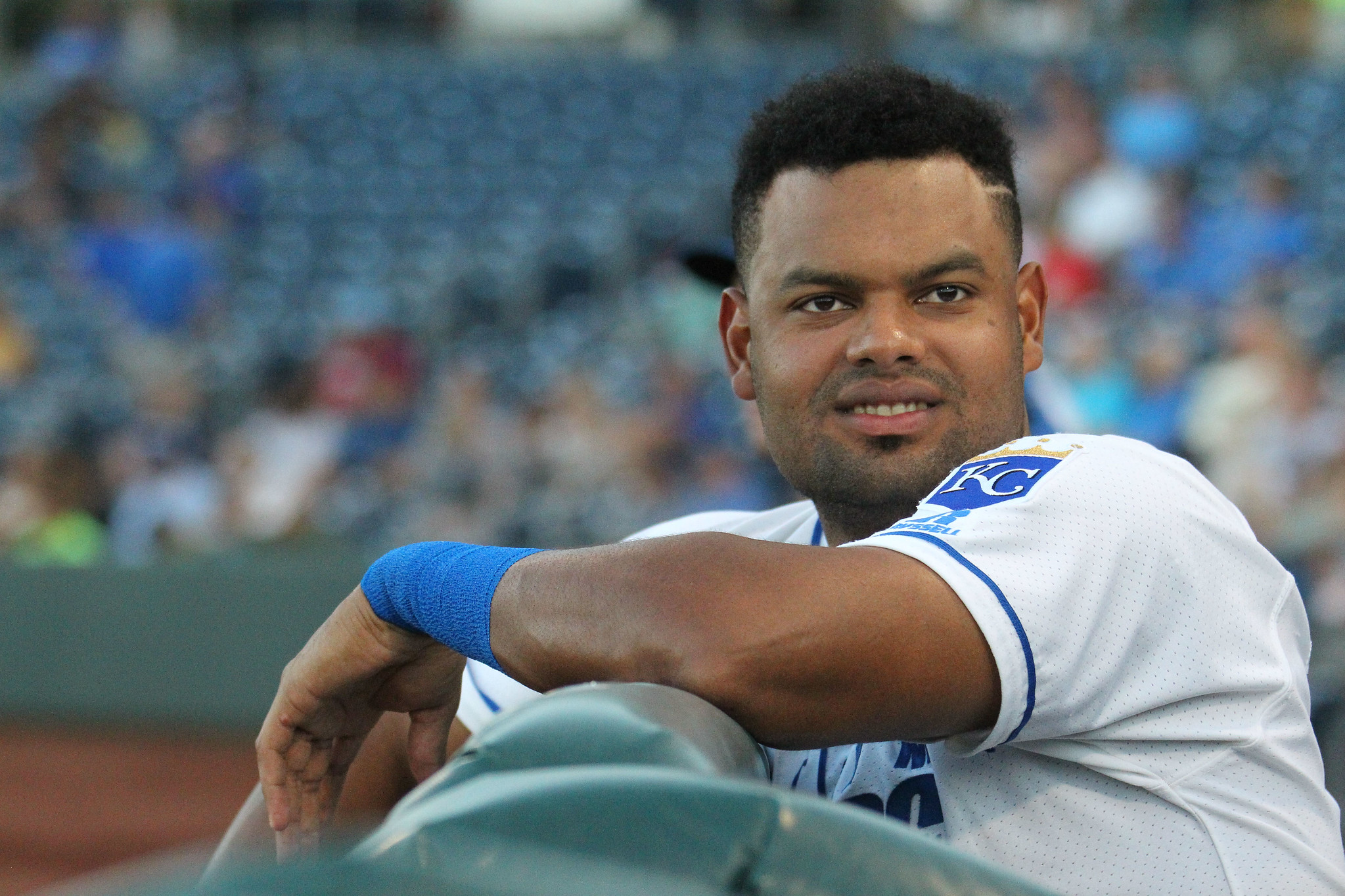 Image with missing alt attribute found on royalsreview.com