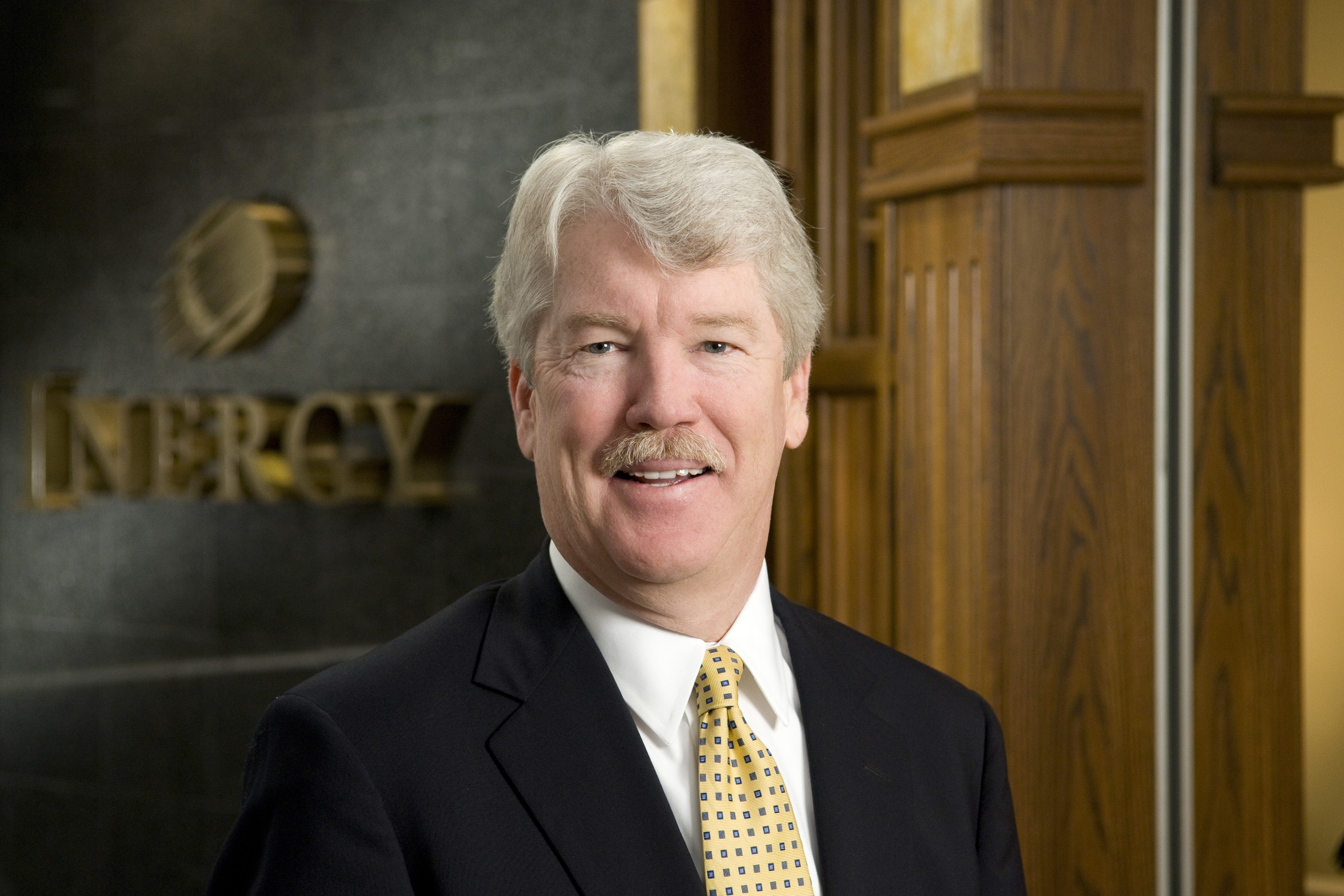 Image with missing alt attribute found on royalsreview.com