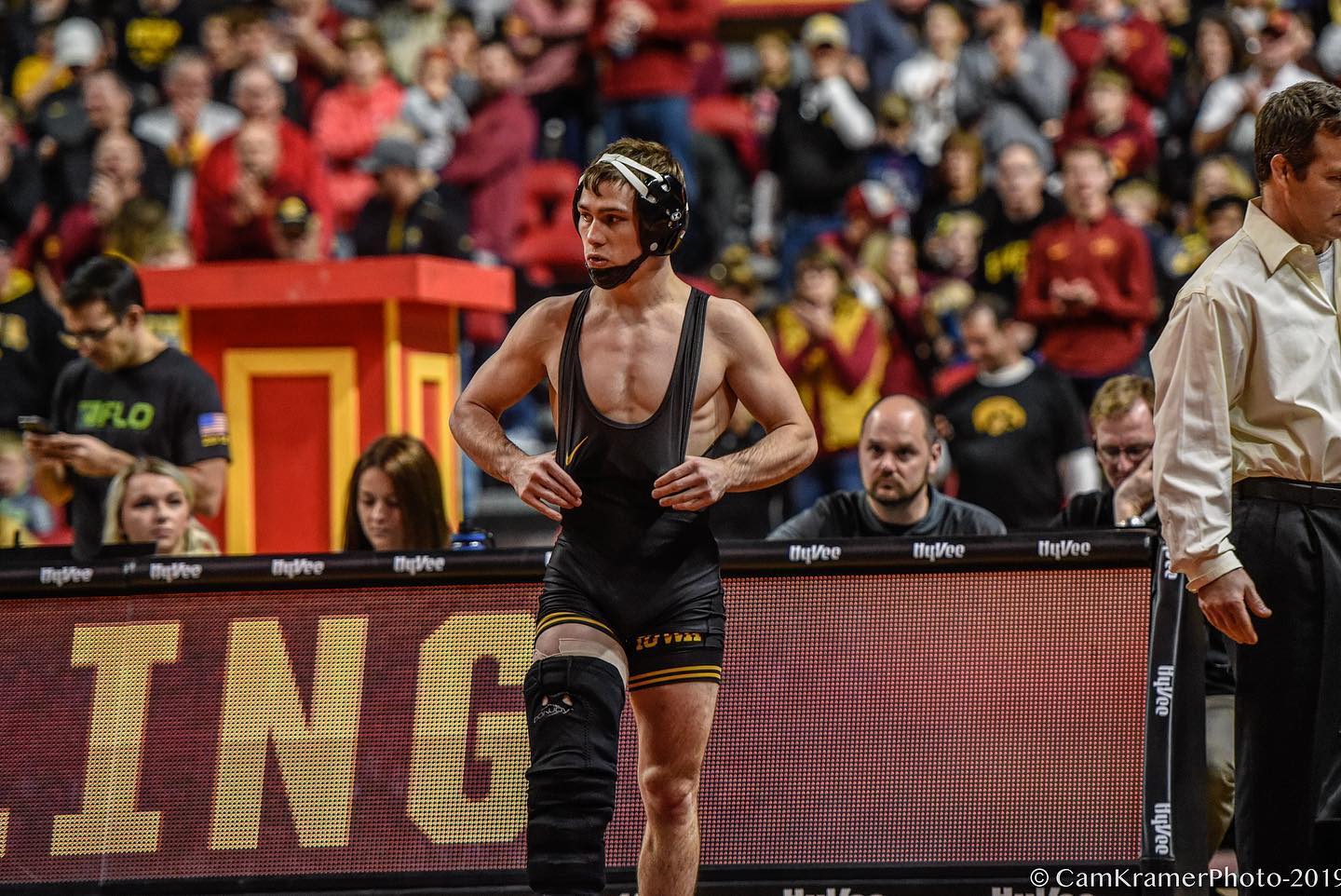 Image with missing alt attribute found on blackheartgoldpants.com