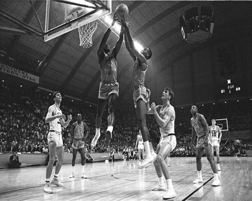 Image with missing alt attribute found on cardchronicle.com