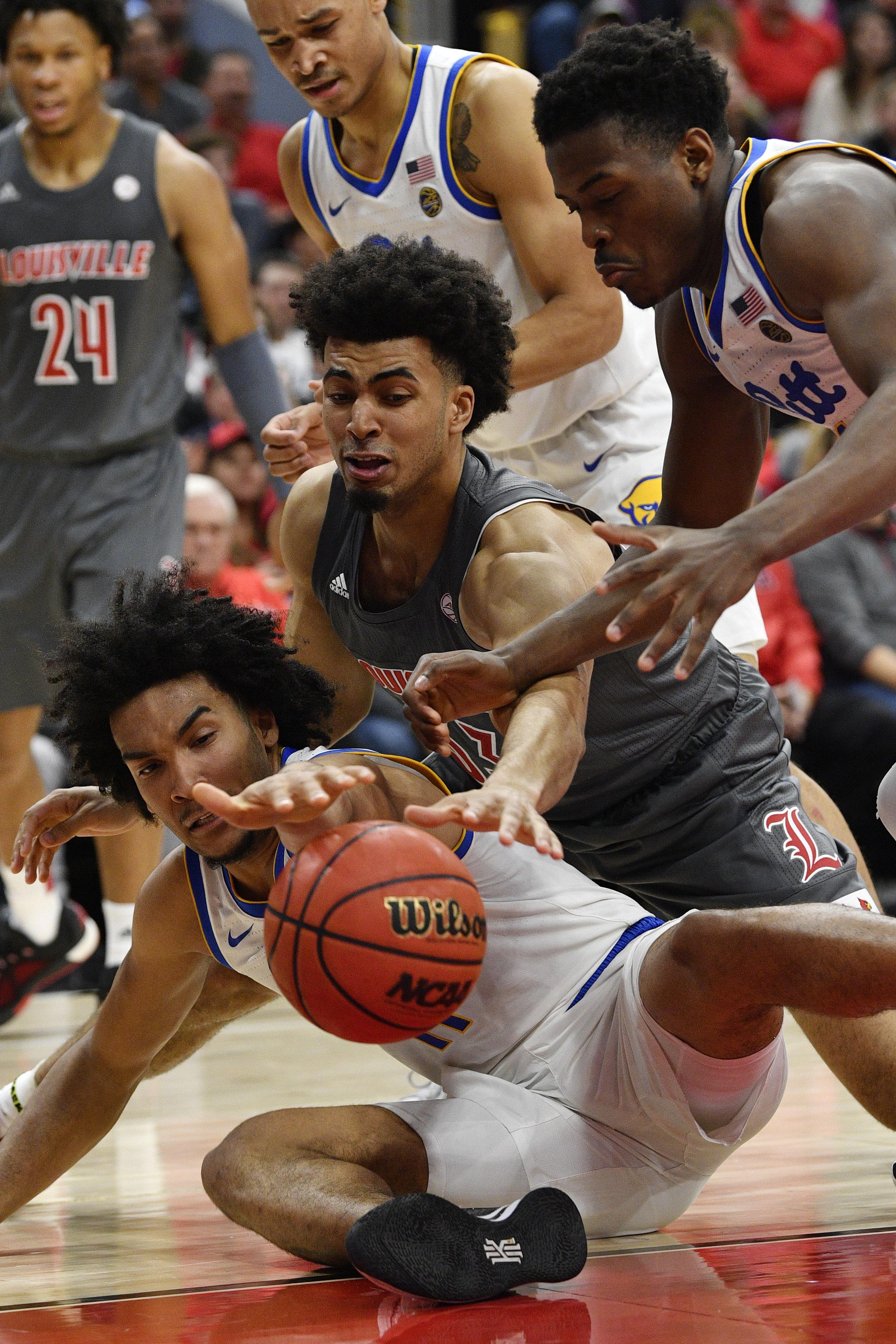 NCAA Basketball: Pittsburgh at Louisville