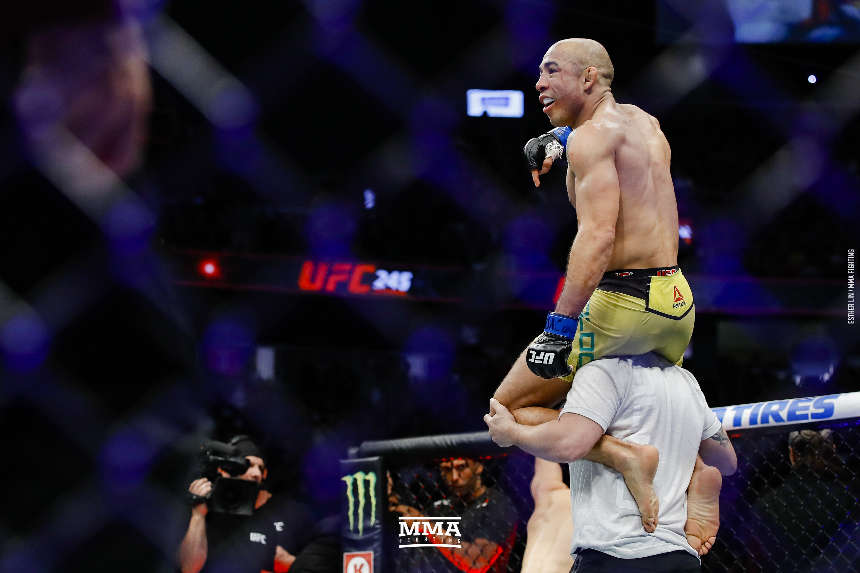 Image with missing alt attribute found on mmafighting.com