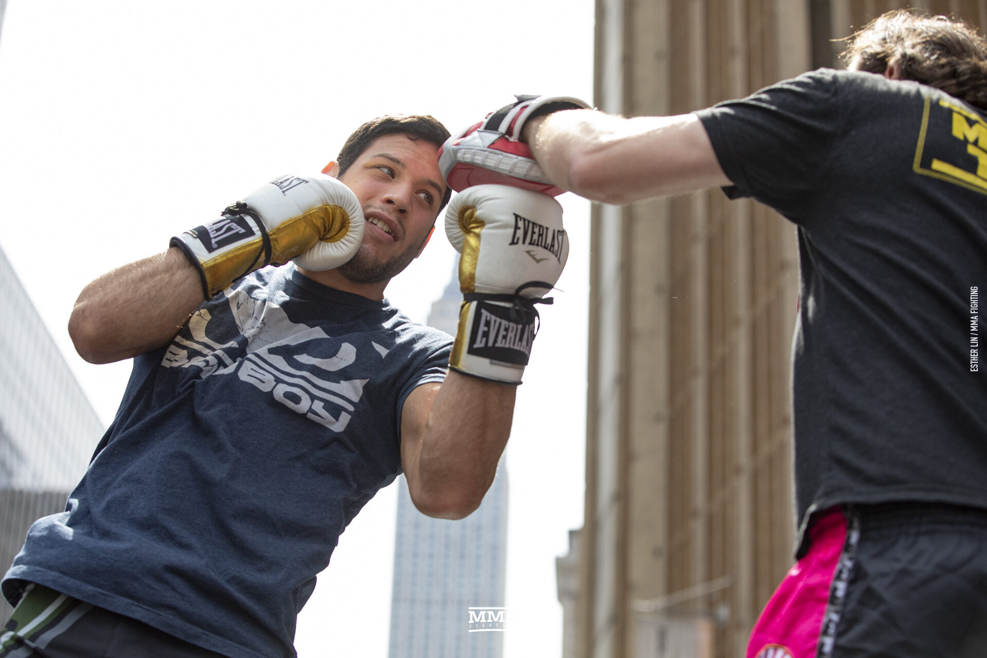 Image with missing alt attribute found on mmafighting.com