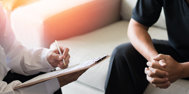 Image with missing alt attribute found on clinicalascondes.cl