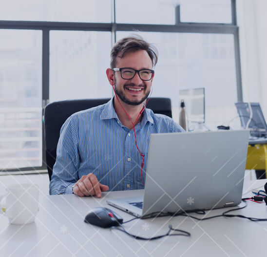 Image with missing alt attribute found on codewizardshq.com