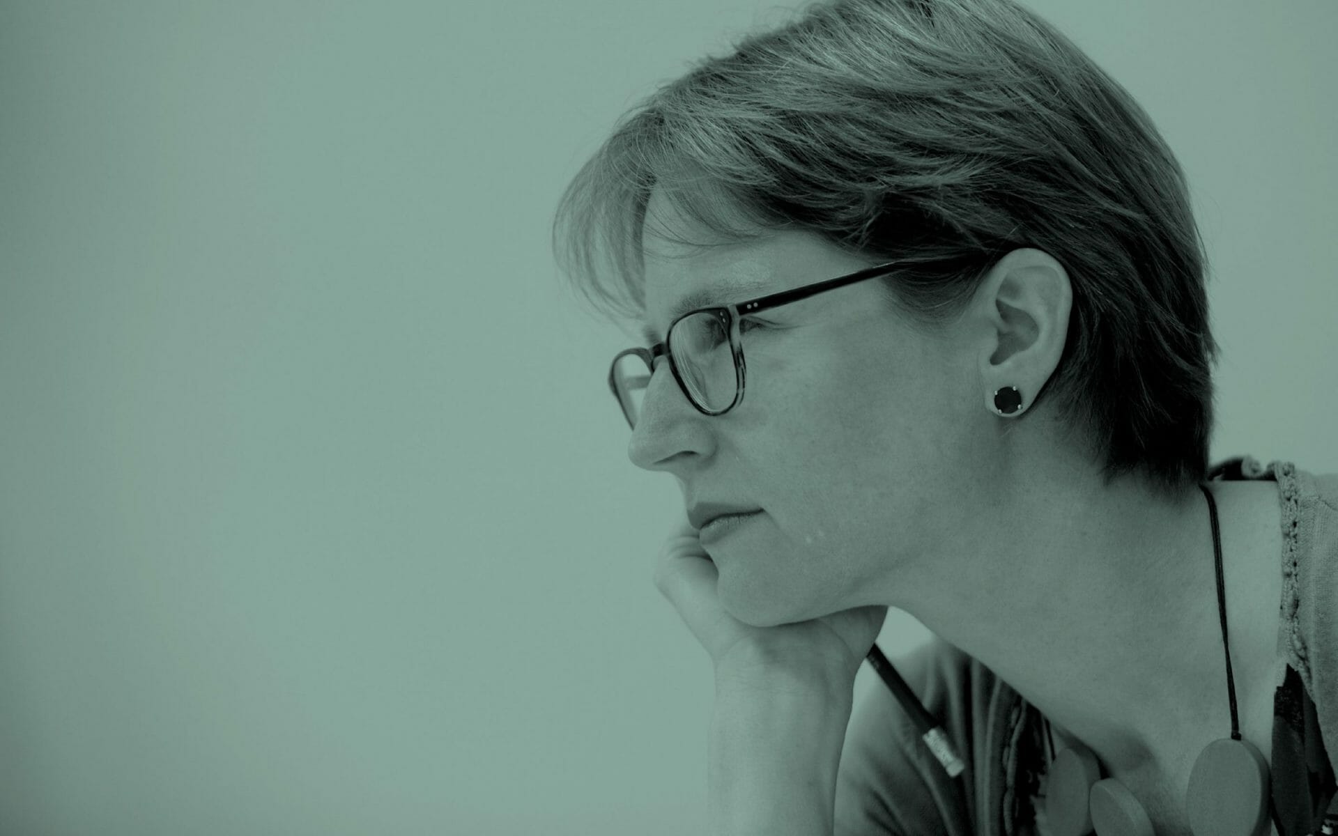 Image with missing alt attribute found on comlaude.com