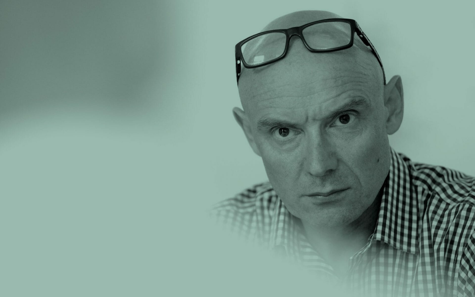 Image with missing alt attribute found on comlaude.com