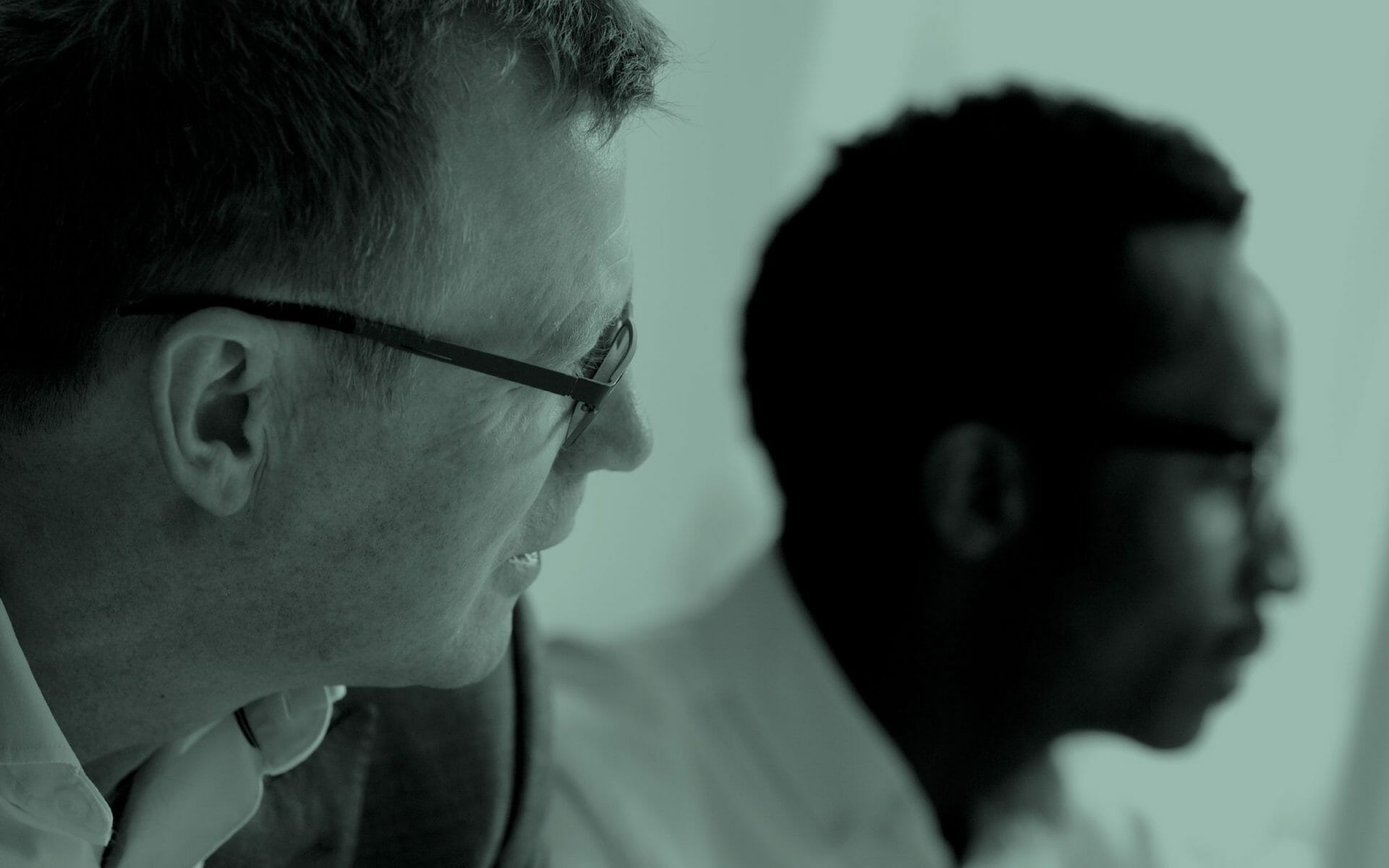 Image with missing alt attribute found on comlaude.com