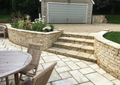 Cotswold Paving landscape job in Cotswold stone