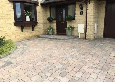 Driveway intallation with paving and cotswold stone