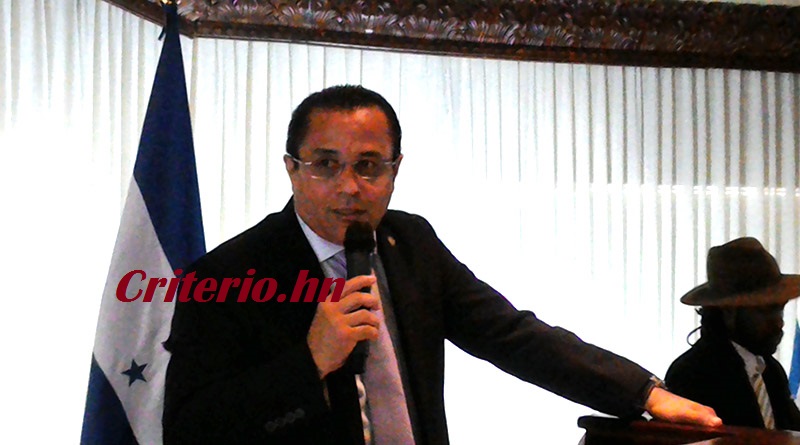 Multan nuevamente al presidente de periodistas por ocultar informaci&oacute;n