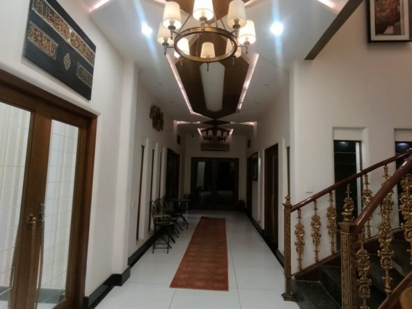 Image with missing alt attribute found on crystalpakistan.com