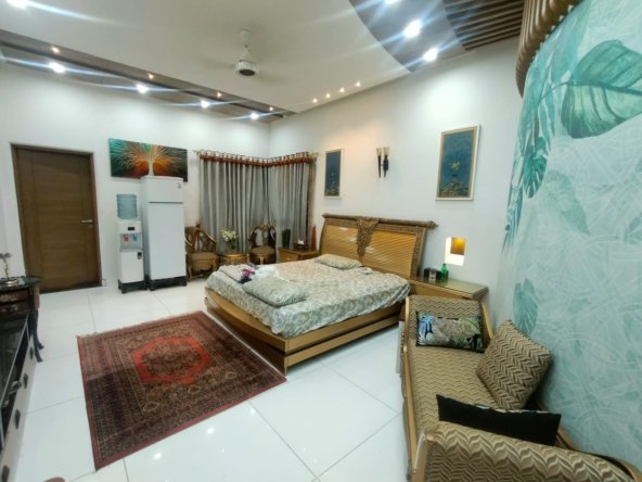 Image with missing alt attribute found on crystalpakistan.com