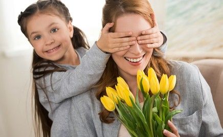 С Днем матери!