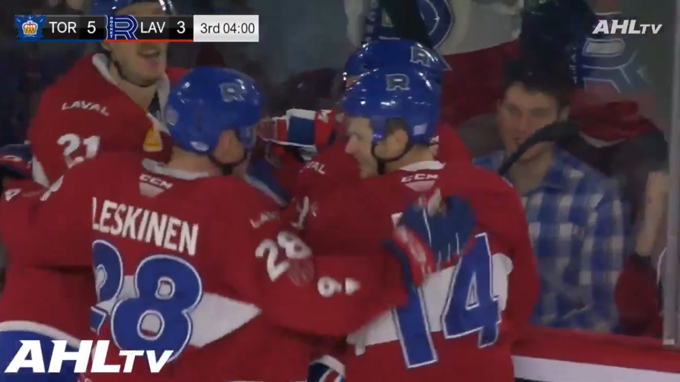 Image with missing alt attribute found on danslescoulisses.com