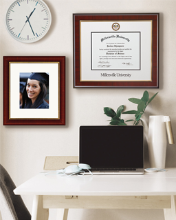 Image with missing alt attribute found on diplomaframe.com