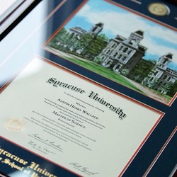 Image with missing alt attribute found on diplomaframe.com